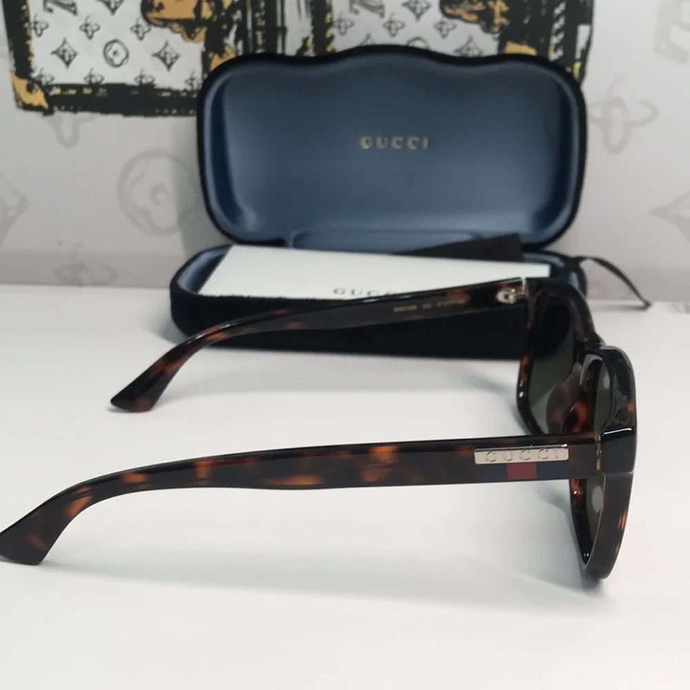 ✨ Brand New Gucci GG0746S 003 Sunglasses – Dark Havana with Green Lenses ✨